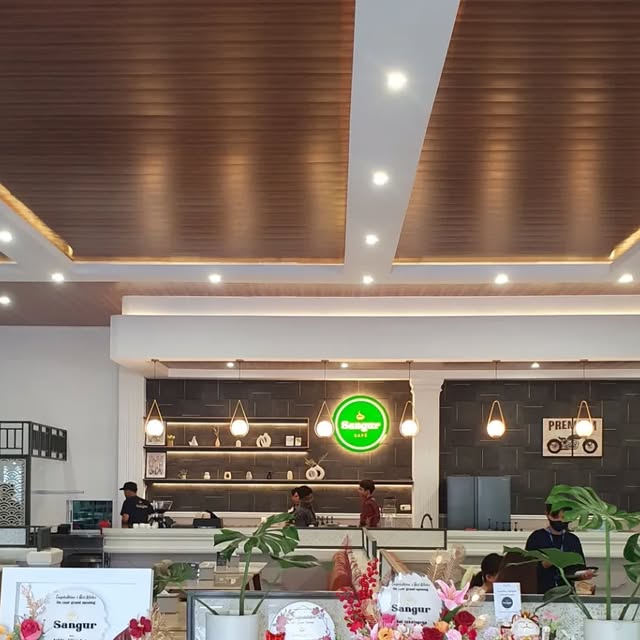 Sangur Cafe & Resto